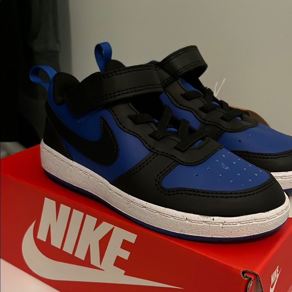 Nike 10C Todder Black and Blue Sneakers